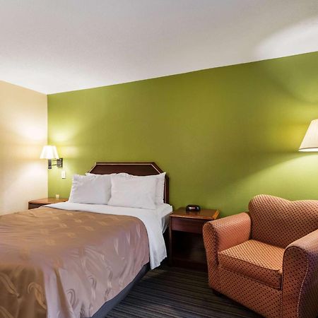 Quality Inn Alexandria Exteriör bild