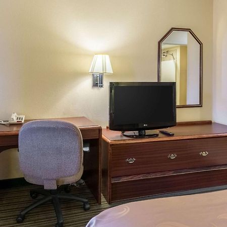 Quality Inn Alexandria Exteriör bild