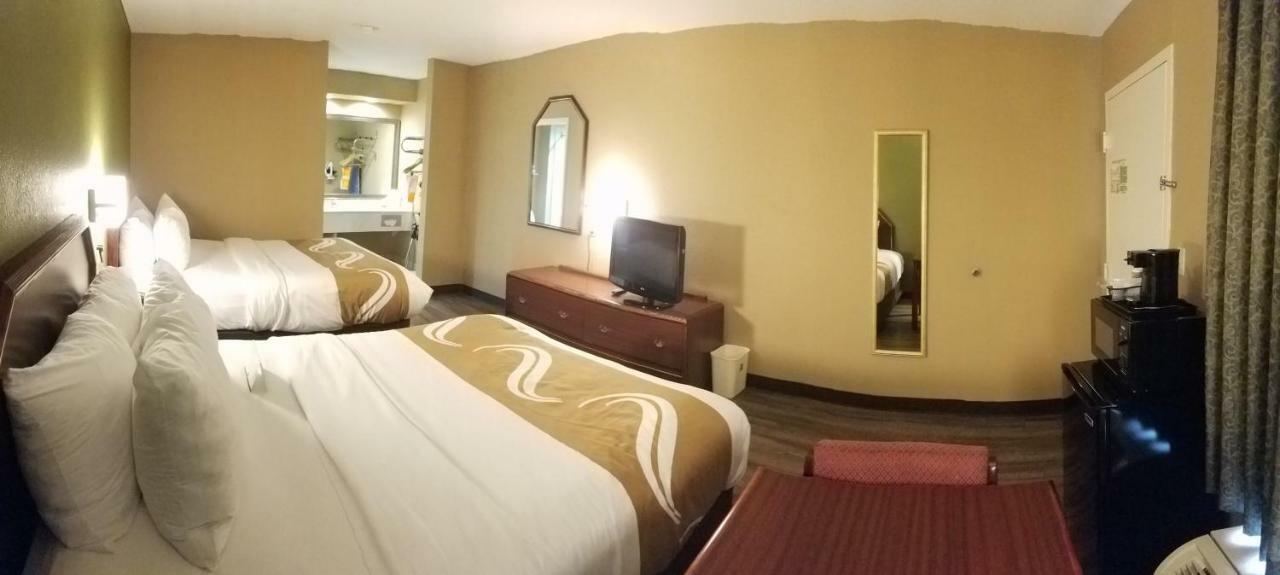 Quality Inn Alexandria Exteriör bild